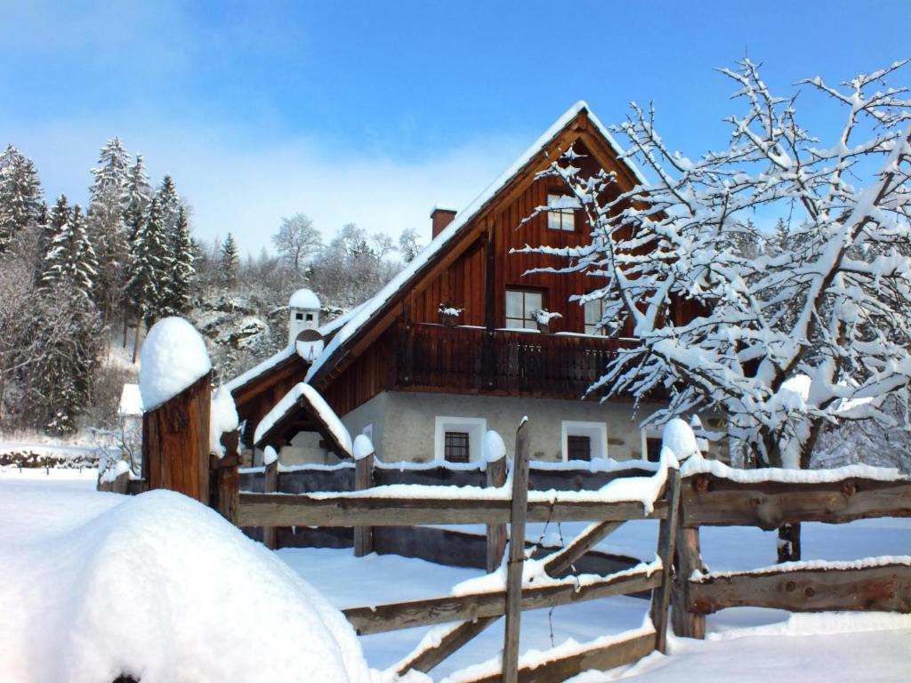 Ferienhaus "Zur Alten Schmiede" Мариахоф Экстерьер фото